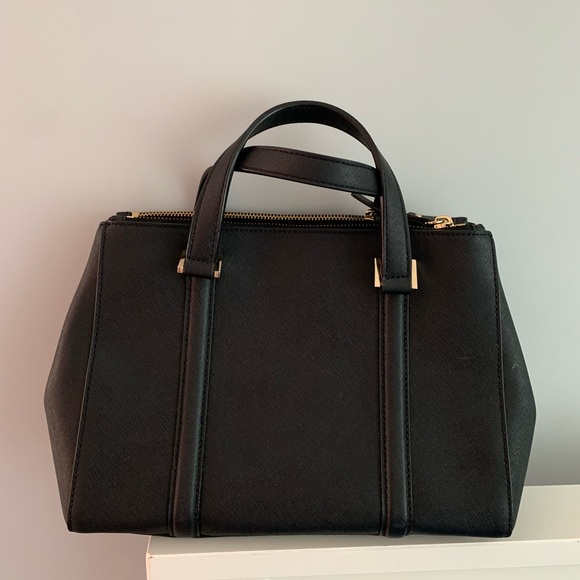 📝Kate Spade Medium Purse🖤 - Picture 2 of 4